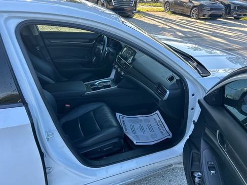 Used 2021 Honda Accord Touring image 9