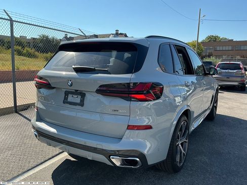 Used 2024 BMW X5 sDrive40i w/ M Sport Package RWD image 6