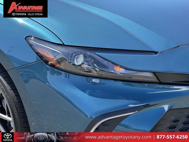 Used 2025 Toyota Camry SE w/ Multimedia Upgrade Package AWD/4WD image 12