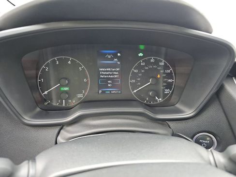 Used 2024 Toyota Corolla SE w/ SE Package image 2