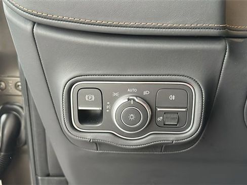 Certified 2025 Mercedes-Benz G 63 AMG G 63 AMGﾮ image 17