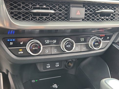 Used 2025 Acura ADX A-Spec image 16