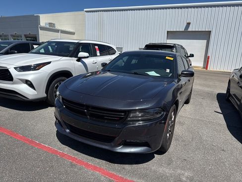Used 2018 Dodge Charger GT image 1