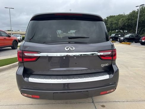Used 2024 INFINITI QX80 Luxe RWD image 4