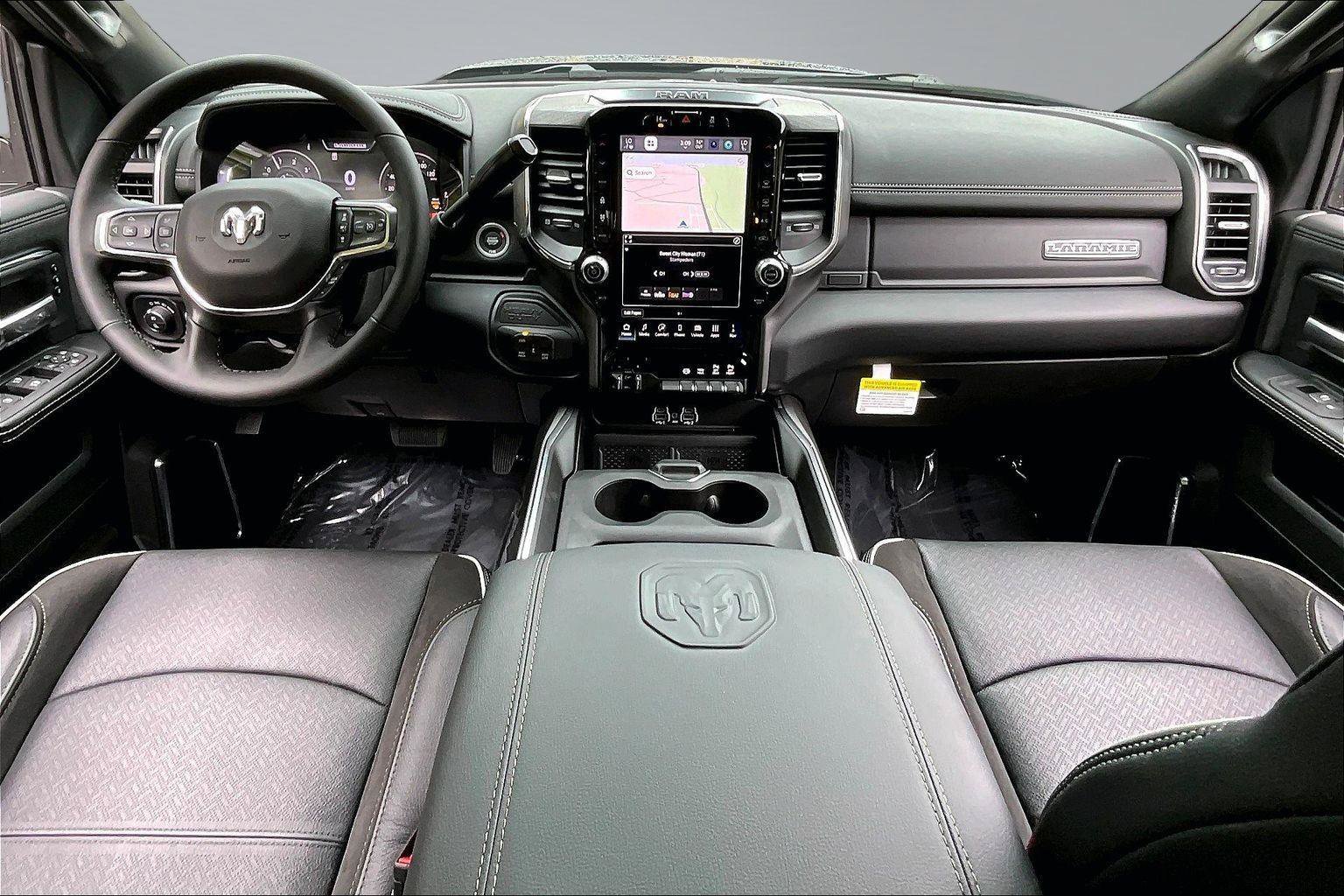 New 2026 RAM 2500 Laramie AWD/4WD image 6