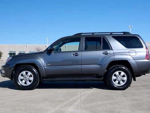 Used 2003 Toyota 4Runner SR5 image 4