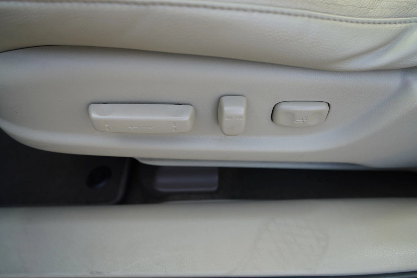 Used 2014 Acura RDX w/ Technology Package FWD image 16