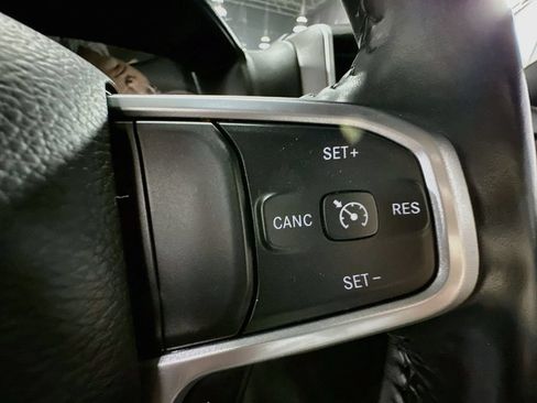 Used 2022 RAM 1500 Big Horn AWD/4WD image 30