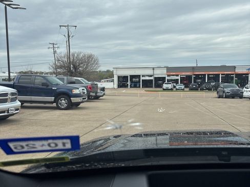 Used 2020 Toyota Highlander Platinum image 9