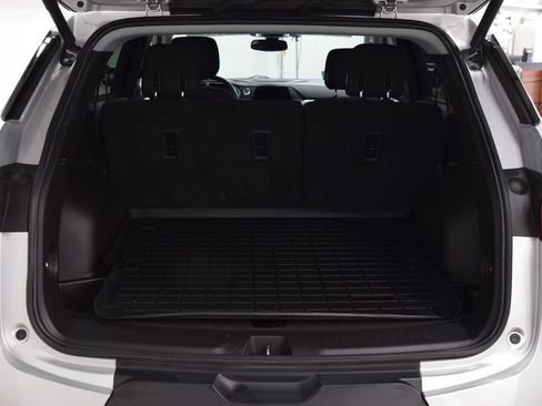 Used 2019 Chevrolet Blazer LT FWD image 23