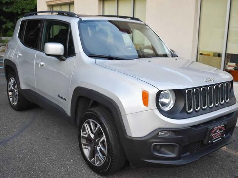 Used 2016 Jeep Renegade Latitude AWD/4WD image 1