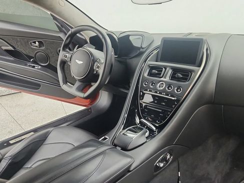 Used 2020 Aston Martin DBS Superleggera RWD image 41