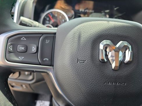 Used 2025 RAM 1500 Big Horn AWD/4WD image 19
