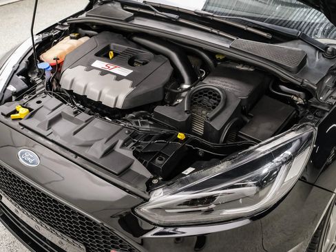 Used 2016 Ford Focus ST w/ Equipment Group 402A image 58