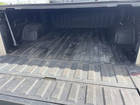 Used 2022 GMC Sierra 1500 AT4 w/ AT4 Premium Package image 27