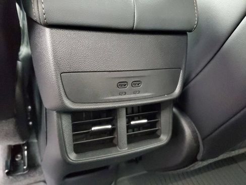 New 2026 GMC Terrain AT4 w/ LPO, Black Badging Package AWD/4WD image 19