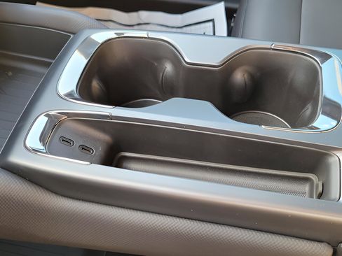 New 2026 Chevrolet Equinox EV RS image 15