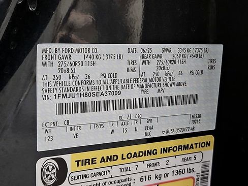 Certified 2025 Ford Expedition Active image 32