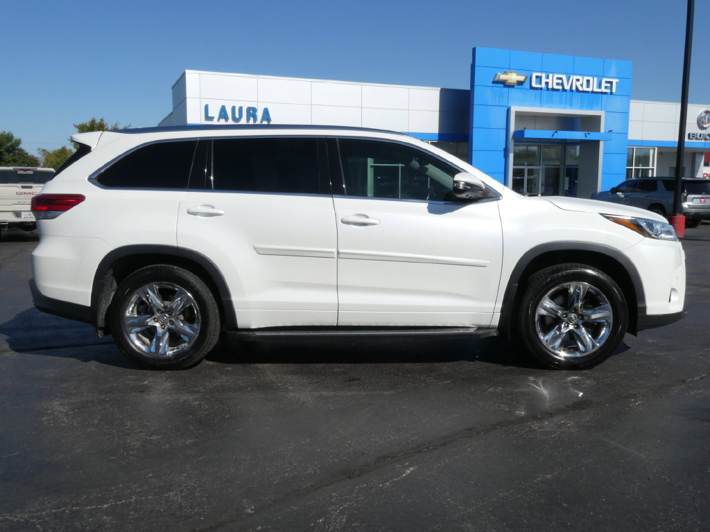 Used 2017 Toyota Highlander Limited Platinum AWD/4WD image 4
