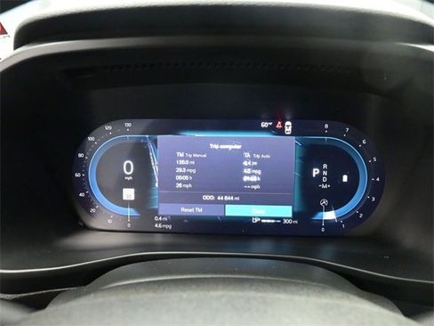 Used 2023 Volvo XC40 B5 Plus w/ Driver Assist Package image 10