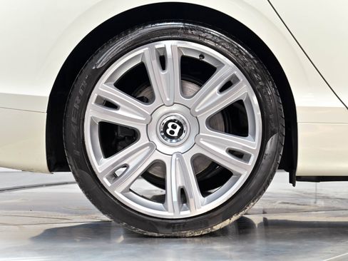 Used 2016 Bentley Flying Spur W12 AWD/4WD image 21