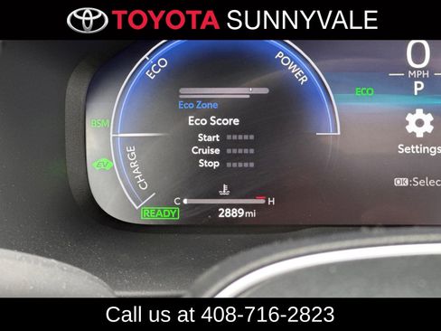 Certified 2025 Toyota RAV4 XSE w/ Advanced Technology Package image 30