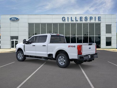 New 2026 Ford F250 XLT w/ FX4 Off-Road Package image 4