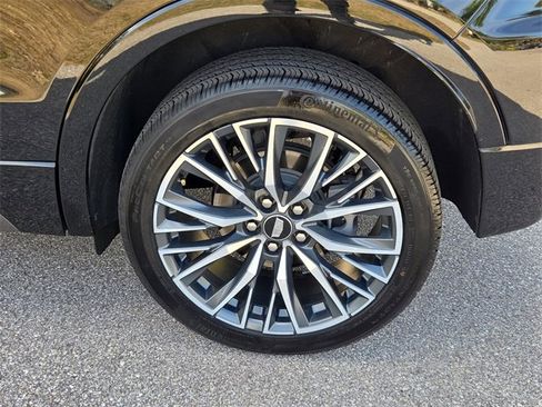 Used 2024 Cadillac XT4 Sport image 8