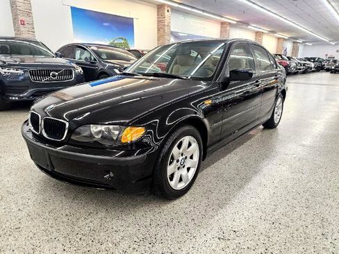 Used 2002 BMW 325i 325i 4dr Sdn RWD image 2