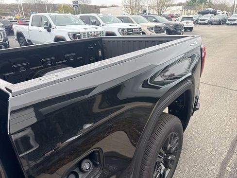 New 2026 GMC Sierra 1500 Elevation image 7