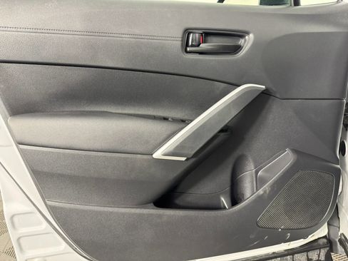 Used 2023 Toyota Corolla Cross LE image 37