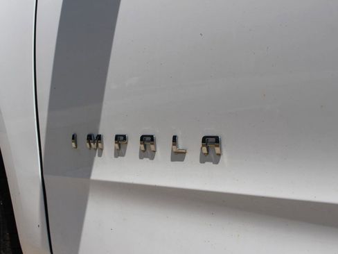 Used 2014 Chevrolet Impala LT w/ Convenience Package FWD image 42