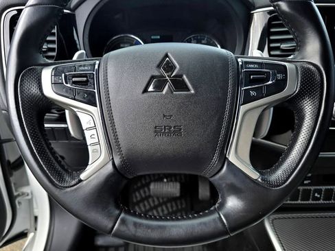 Used 2022 Mitsubishi Outlander SEL image 16