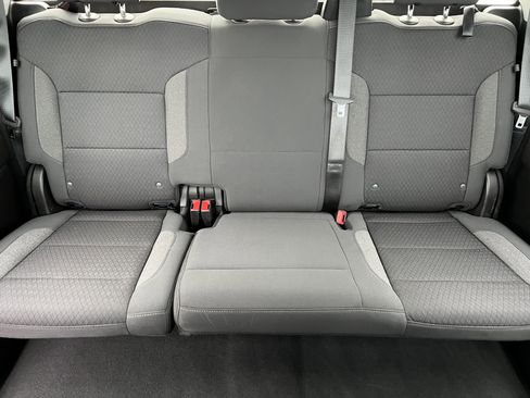 Used 2022 Chevrolet Silverado 1500 Custom image 15