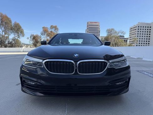 Used 2018 BMW 530e image 2