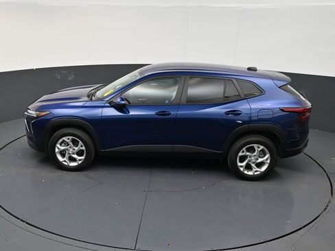 Used 2024 Chevrolet Trax LS w/ LS Convenience Package FWD image 13