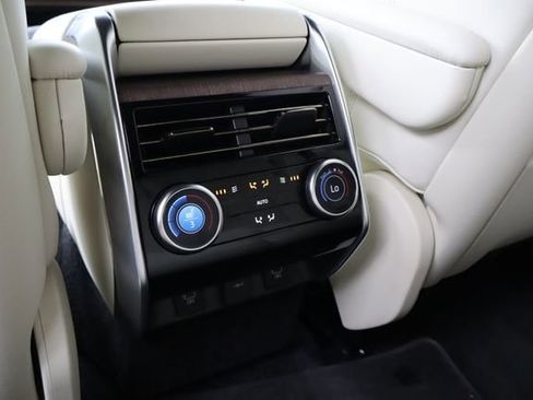 Used 2023 Land Rover Range Rover SE AWD/4WD image 19