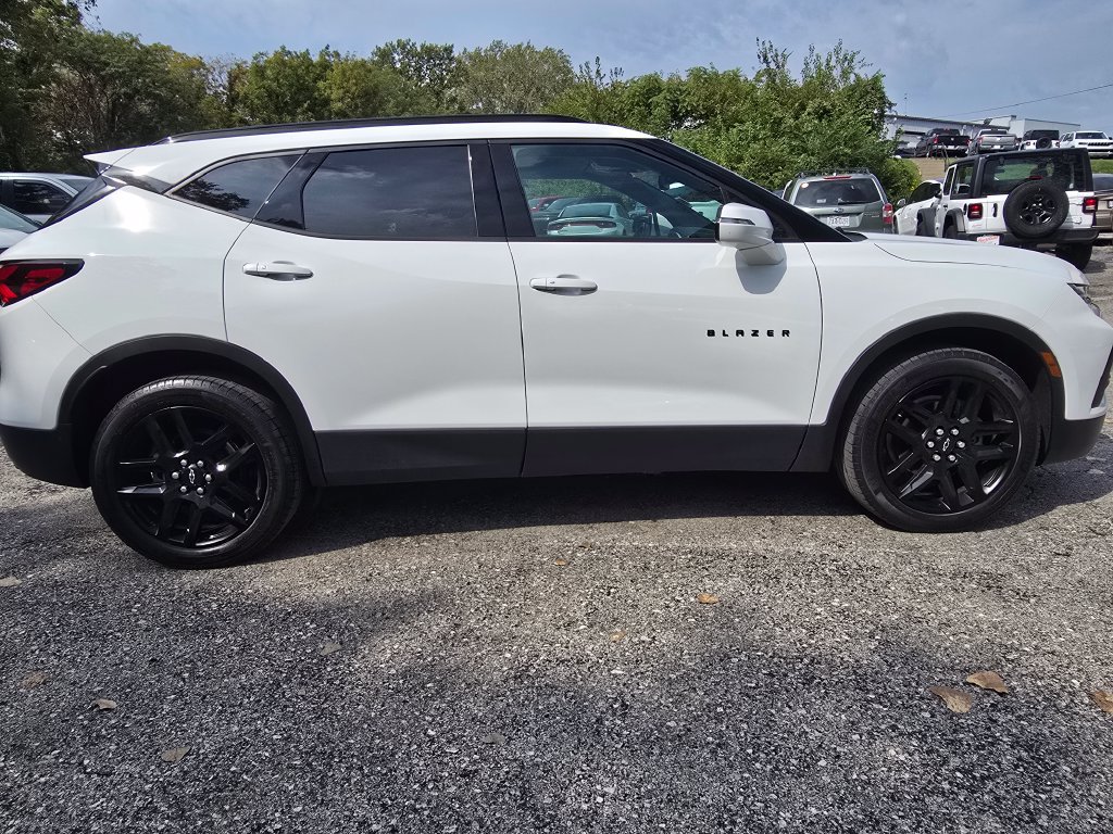 Used 2022 Chevrolet Blazer LT AWD/4WD image 10