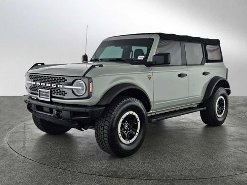 Used 2021 Ford Bronco Badlands w/ Sasquatch Package image 7
