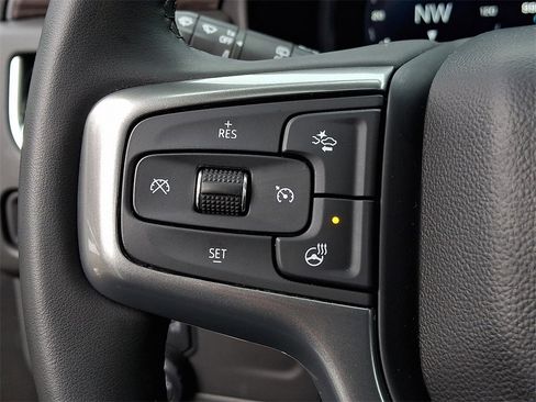 Used 2023 Chevrolet Tahoe LT w/ Luxury Package image 24