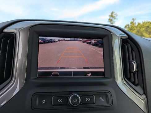 Used 2024 Chevrolet Silverado 2500 Custom w/ Custom Value Package image 19