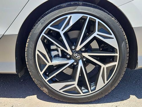 Used 2023 Hyundai Ioniq 6 SEL RWD image 13