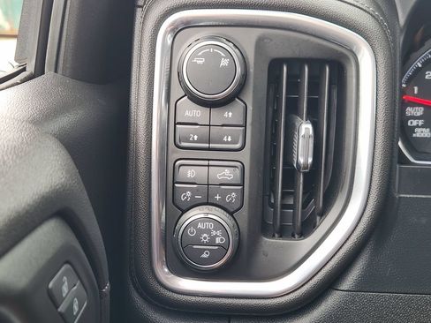 Used 2019 Chevrolet Silverado 1500 LT Trail Boss AWD/4WD image 19