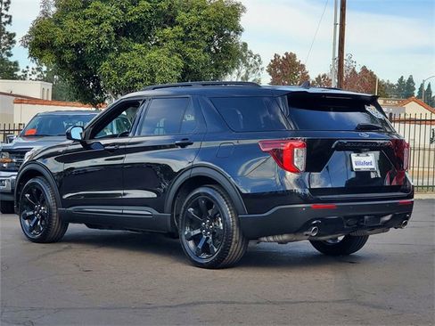 Certified 2023 Ford Explorer ST-Line w/ Class IV Trailer Tow Package image 2
