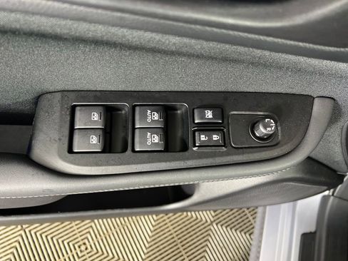 Used 2015 Subaru Legacy 2.5i Premium w/ Moonroof Package AWD/4WD image 19