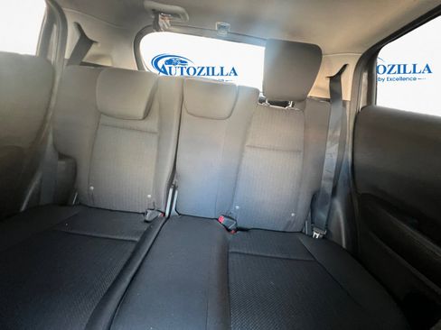 Used 2017 Honda HR-V LX image 10