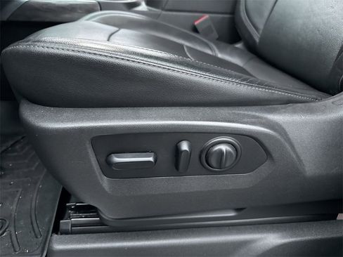 Used 2019 Chevrolet Silverado 1500 LTZ w/ LTZ Plus Package image 12