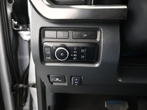 Used 2024 Ford F250 Lariat w/ Sport Appearance Package AWD/4WD image 12