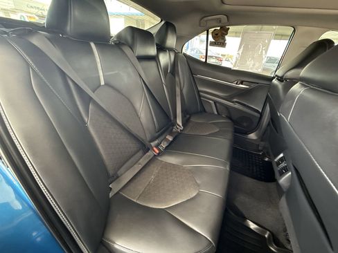Used 2020 Toyota Camry XSE image 25