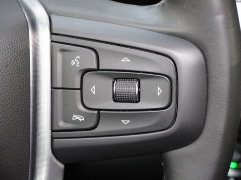 Used 2024 GMC Sierra 1500 SLE image 21